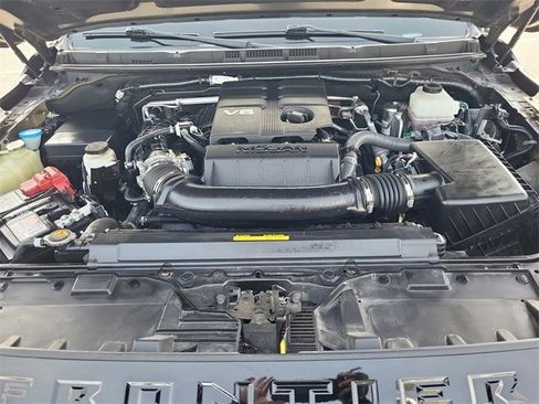 Certified 2023 Nissan Frontier SV w/ Midnight Edition Package image 32