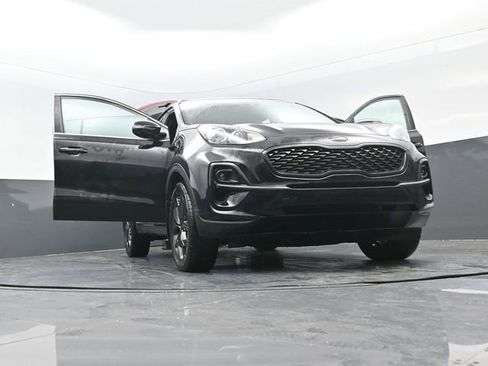 Used 2021 Kia Sportage S image 34