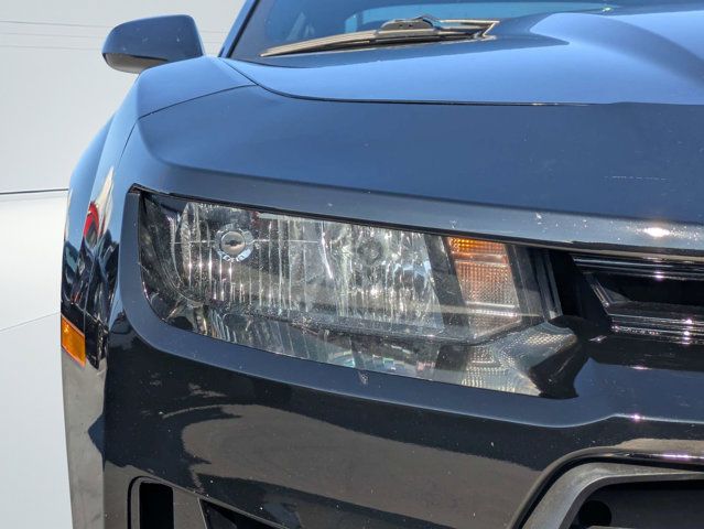 Used 2015 Chevrolet Camaro LS RWD image 9