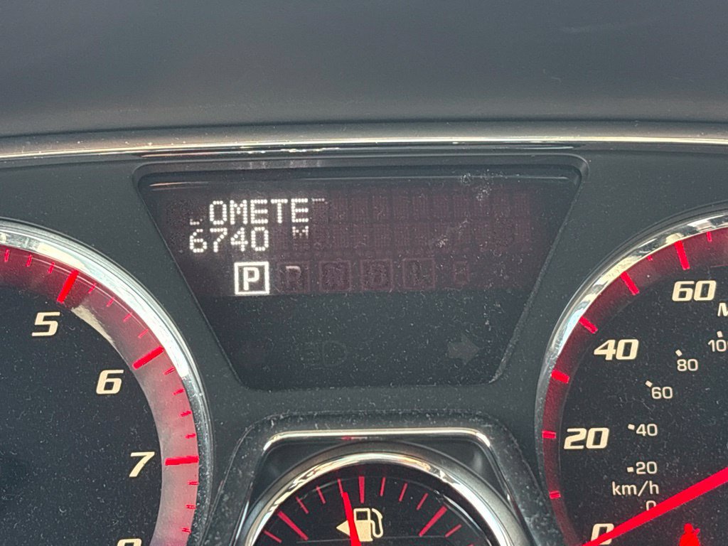 Used 2016 GMC Acadia SLE FWD image 25