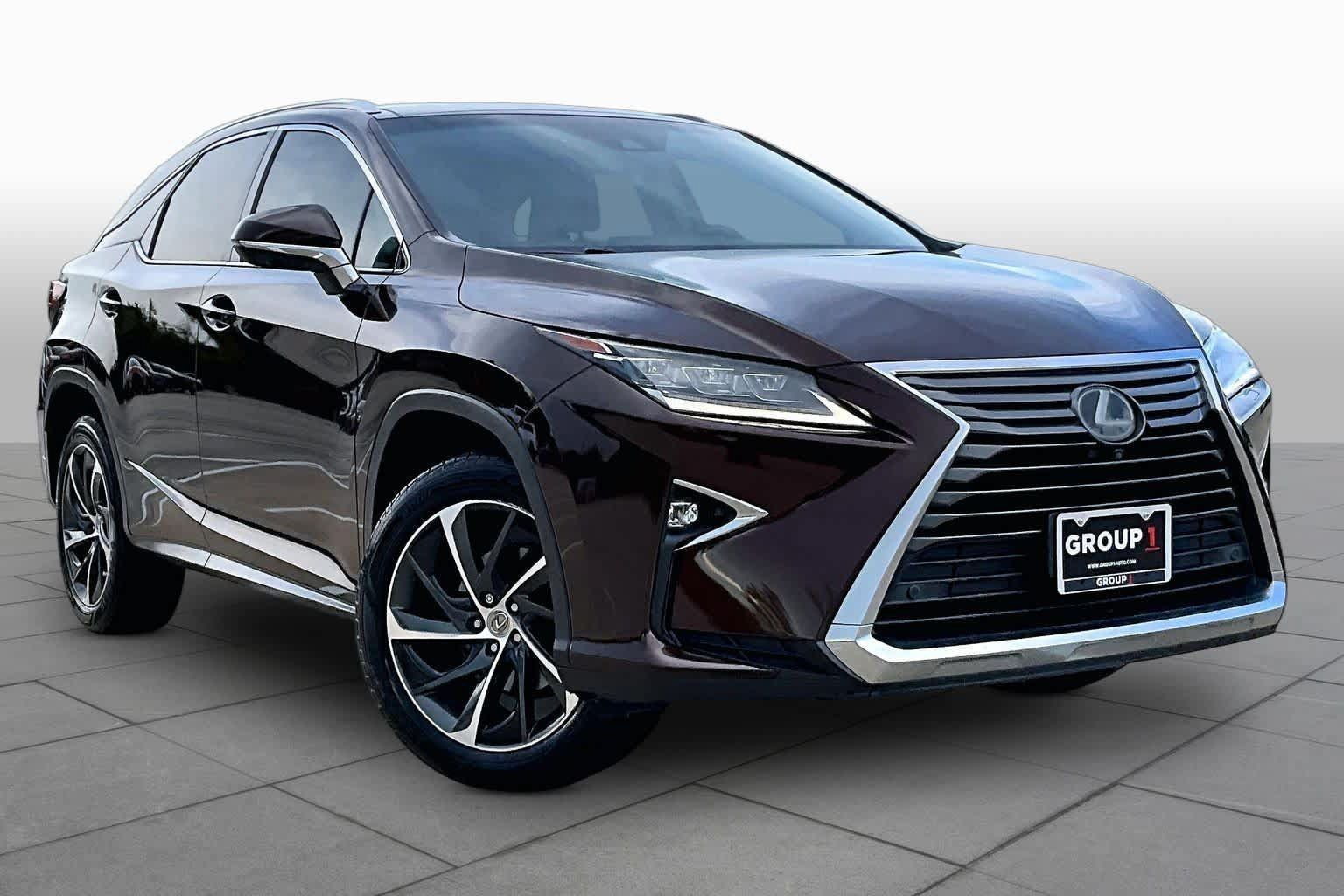 Used 2017 Lexus RX 350 FWD w/ Luxury Package image 3