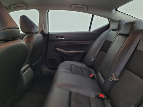 Used 2022 Nissan Altima 2.5 SR image 18