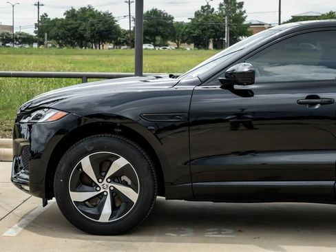 Used 2026 Jaguar F-PACE R-Dynamic S AWD/4WD image 14