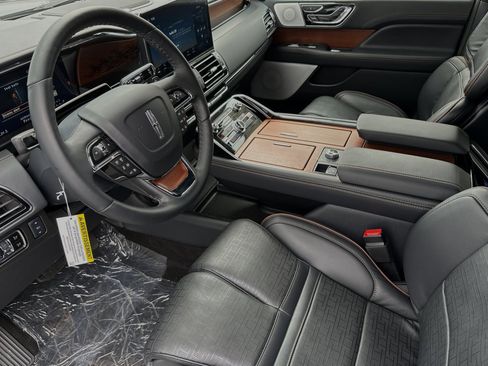 New 2024 Lincoln Navigator Black Label image 6
