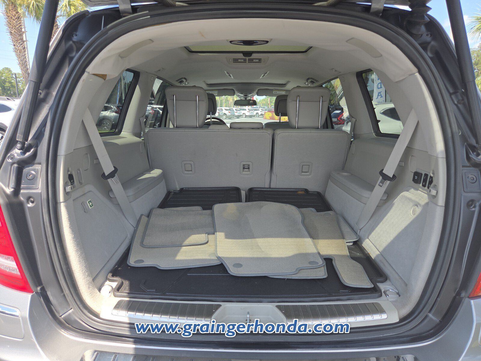 Used 2012 Mercedes-Benz GL 450 4MATIC image 11