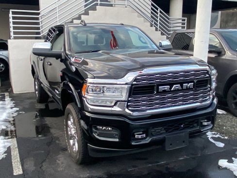 Used 2022 RAM 2500 Limited image 2