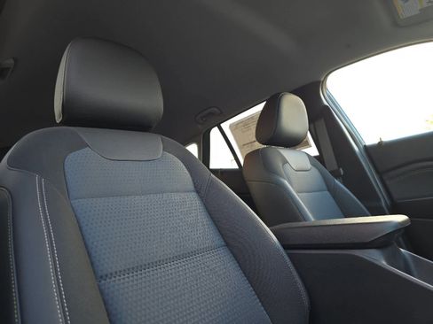 New 2026 Chevrolet Trax LT image 17