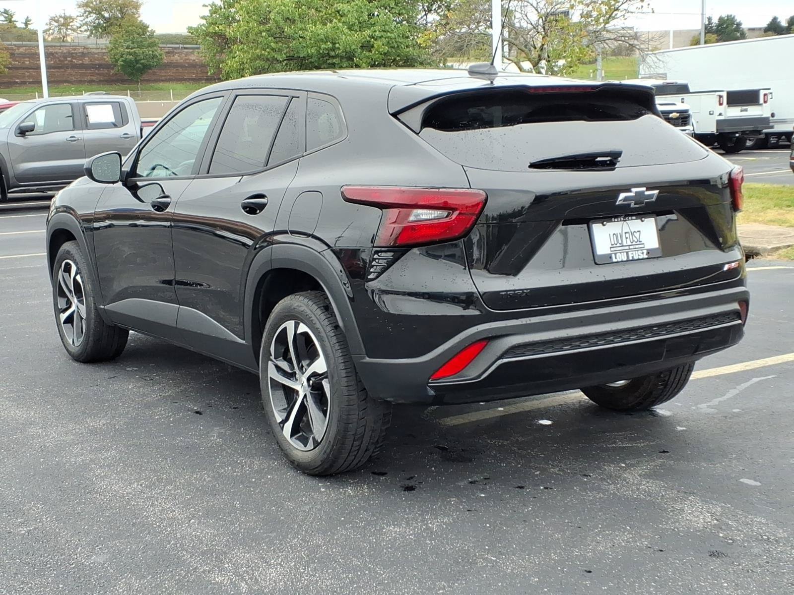 Used 2024 Chevrolet Trax RS w/ Driver Confidence Package FWD image 5