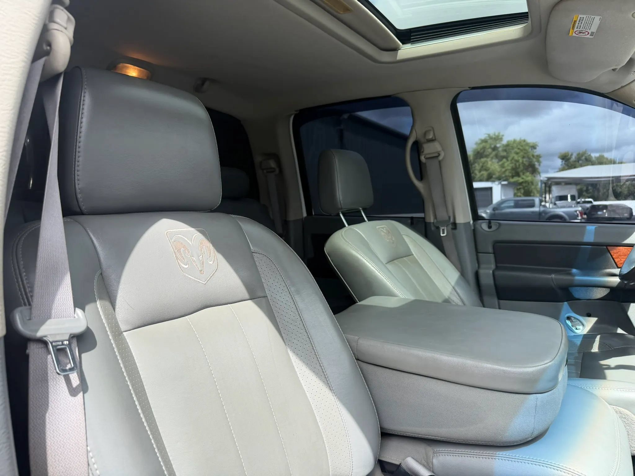 Used 2007 Dodge Ram 2500 Truck Laramie w/ Trailer Tow Group AWD/4WD image 32