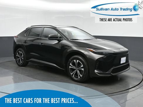 Used 2023 Toyota bZ4X FWD w/ Weather Package image 1
