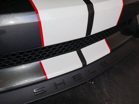 Used 2019 Ford Mustang Shelby GT350R w/ GT350R Equipment Group 920A RWD image 40