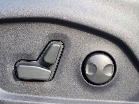 New 2026 Jeep Compass Limited image 22