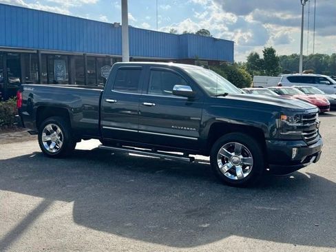 Used 2017 Chevrolet Silverado 1500 LTZ Z71 w/ LTZ Plus Package AWD/4WD image 8