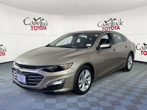 Used 2024 Chevrolet Malibu LT image 2