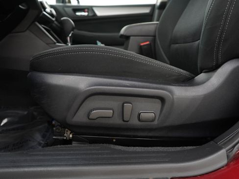 Used 2018 Subaru Legacy 2.5i Premium w/ Moonroof Package AWD/4WD image 19