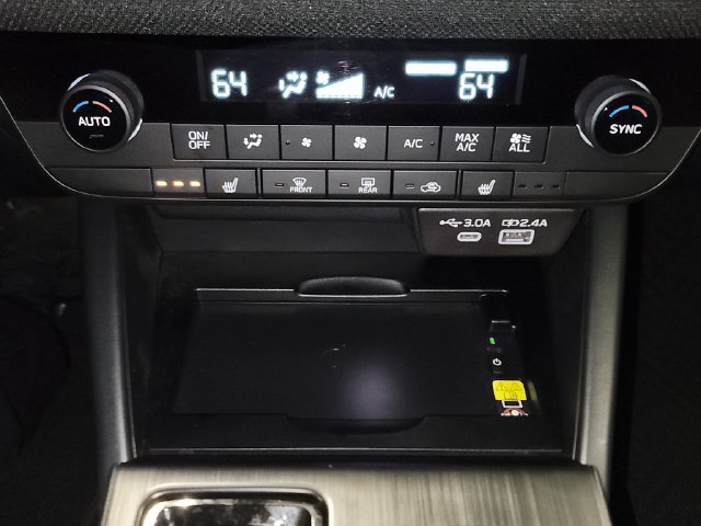 Used 2026 Subaru Outback Premium AWD/4WD image 31