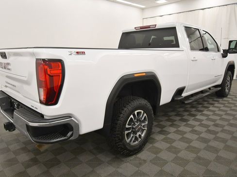 Used 2024 GMC Sierra 3500 SLE image 7