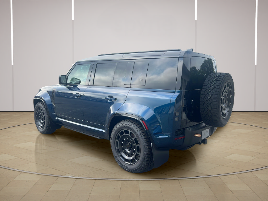 New 2026 Land Rover Defender 110 AWD/4WD image 3