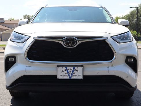 Used 2021 Toyota Highlander Limited AWD/4WD image 14