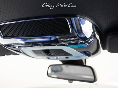 Used 2017 Rolls-Royce Wraith image 48