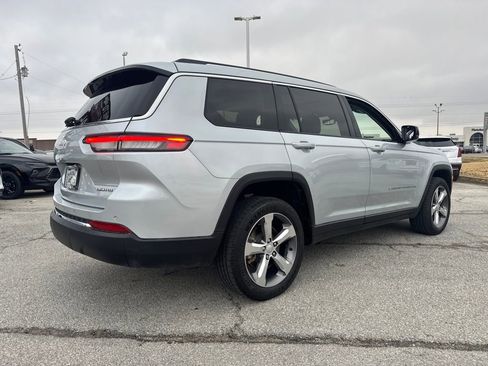 Used 2022 Jeep Grand Cherokee L Limited image 6