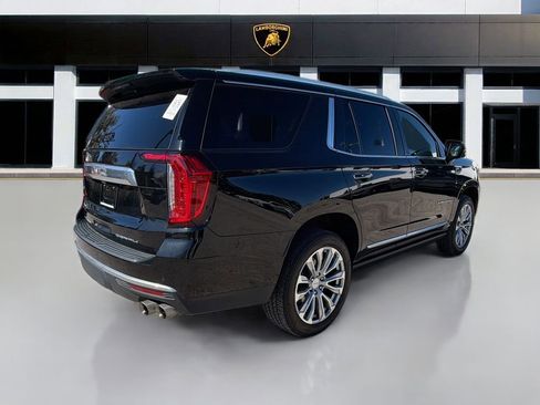 Used 2024 GMC Yukon Denali w/ Denali Reserve Package image 5