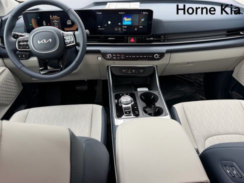 New 2026 Kia Carnival EX FWD image 16