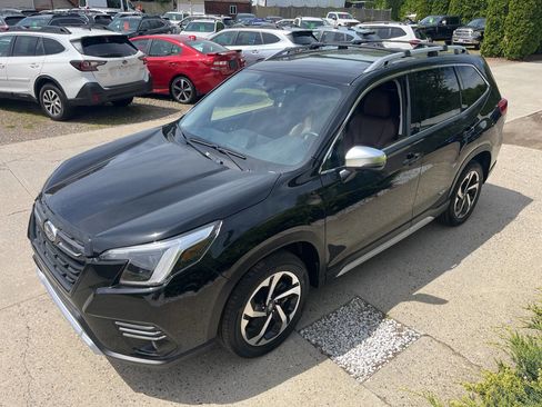Used 2024 Subaru Forester Touring AWD/4WD image 4