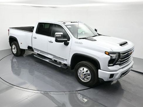 New 2026 Chevrolet Silverado 3500 High Country w/ Technology Package image 30