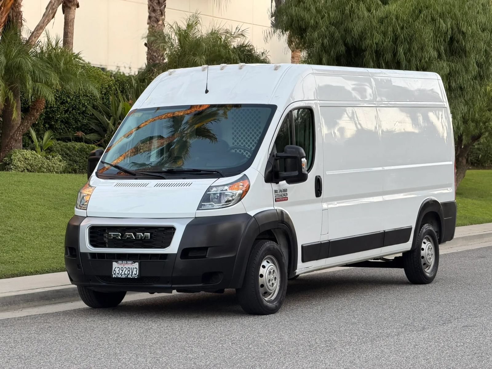 Used 2021 RAM ProMaster 2500 FWD image 1