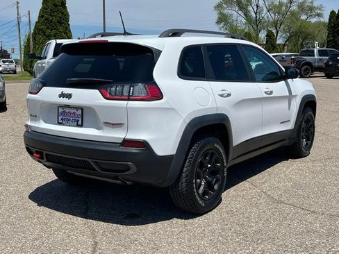 Used 2019 Jeep Cherokee Trailhawk w/ Cold Weather Group AWD/4WD image 5