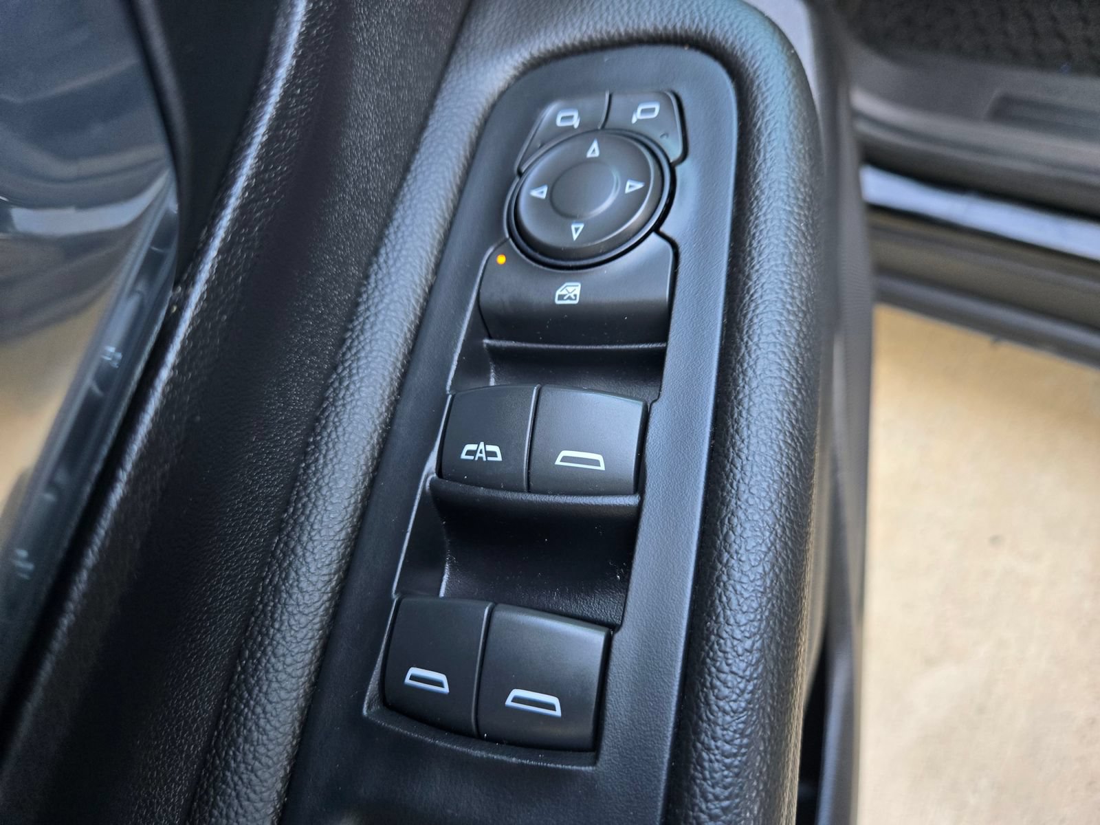 Used 2021 GMC Terrain SLE FWD image 29