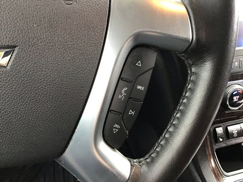 Used 2016 Chevrolet Traverse LT image 23