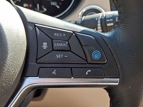 Certified 2019 Nissan Rogue SV w/ Sun & Sound Touring Package AWD/4WD image 23