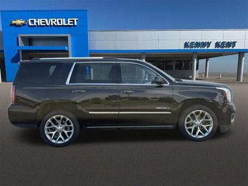Used 2019 GMC Yukon Denali w/ Denali Ultimate Package AWD/4WD image 4
