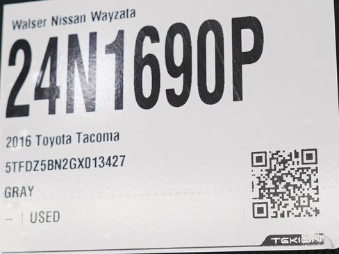 Used 2016 Toyota Tacoma SR5 image 28
