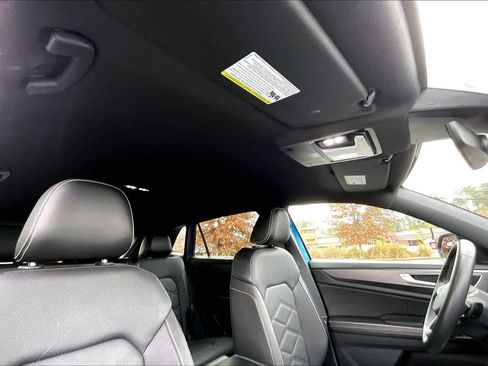 Used 2024 Volkswagen Atlas Cross Sport SE image 13