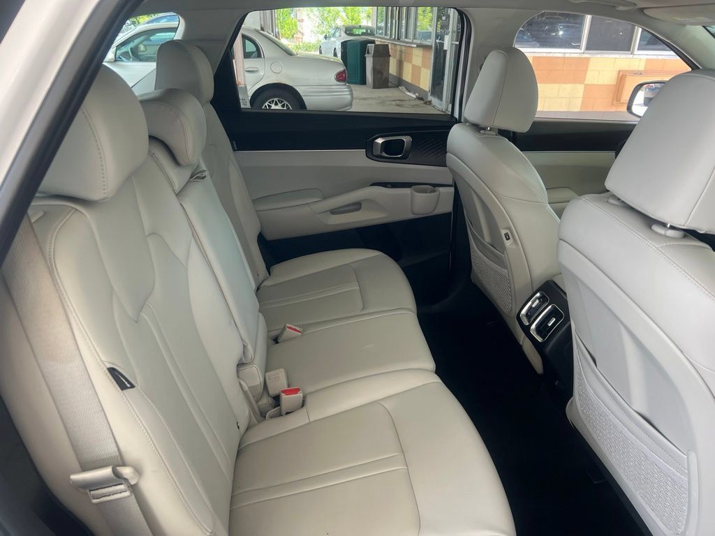 Certified 2024 Kia Sorento S w/ Panoramic Sunroof Package FWD image 14