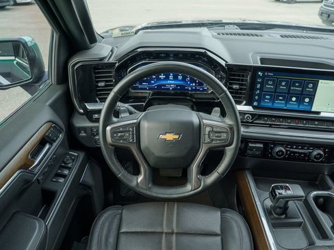 Used 2024 Chevrolet Silverado 1500 High Country w/ Technology Package AWD/4WD image 39