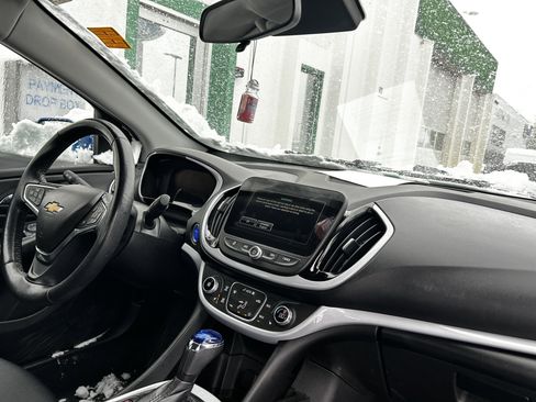 Used 2016 Chevrolet Volt LT w/ Comfort Package FWD image 14