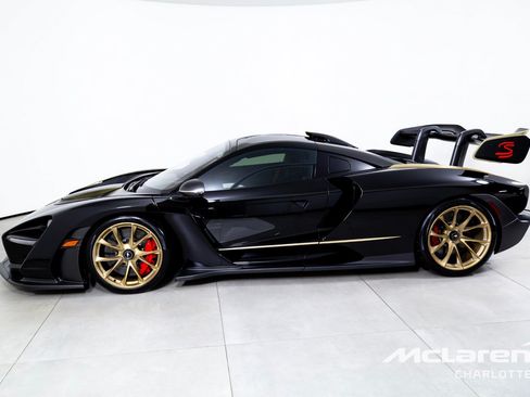 Used 2019 McLaren Senna RWD image 6