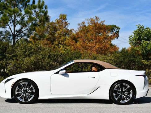 Used 2022 Lexus LC 500 Convertible image 34