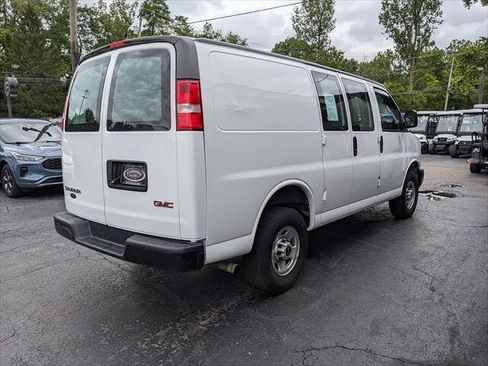Used 2022 GMC Savana 2500 RWD image 5