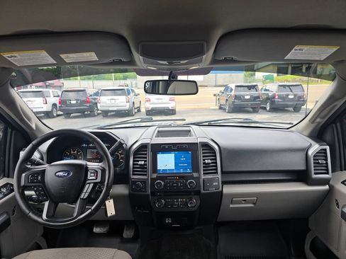 Used 2018 Ford F150 XLT w/ Equipment Group 302A Luxury AWD/4WD image 22