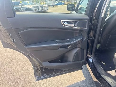 Certified 2022 Ford Edge SEL w/ Convenience Package AWD/4WD image 18