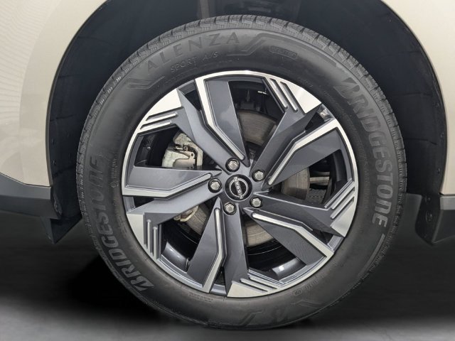 Used 2025 Nissan Murano SL AWD/4WD image 10