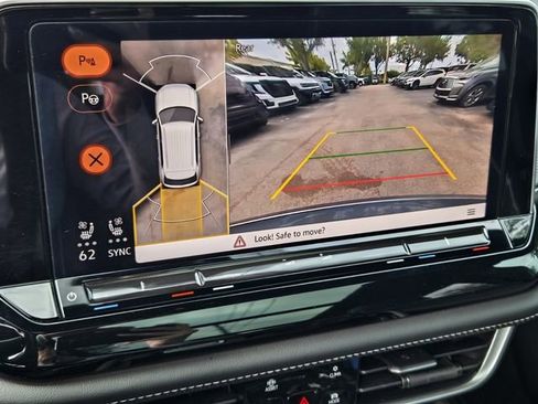 Certified 2024 Volkswagen Atlas Cross Sport SEL Premium R-Line AWD/4WD image 24