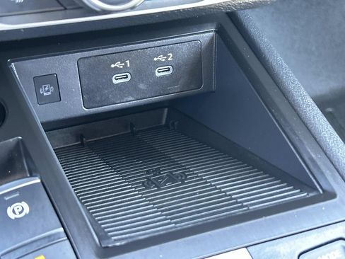 Used 2025 Nissan Kicks SV FWD image 28