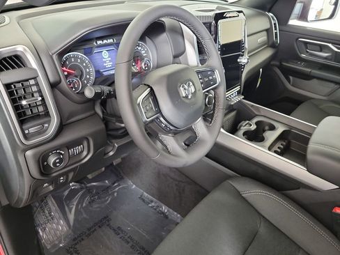 New 2026 RAM 1500 4x4 Crew Cab image 11