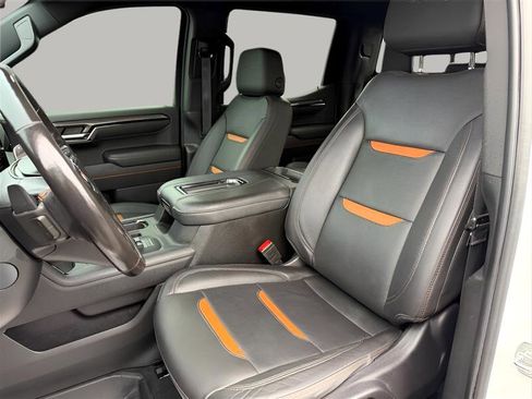 Used 2022 GMC Sierra 1500 AT4 w/ AT4 Preferred Package image 11